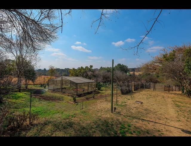 3 BEDROOM FREEHOLD FOR SALE IN NOOITGEDACHT